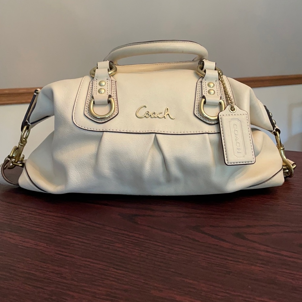 Smaller satchel